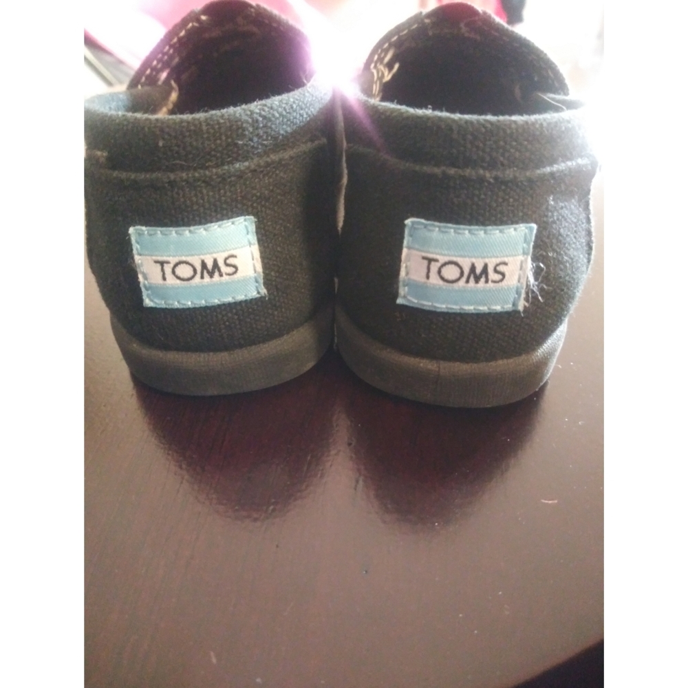 Toms Slip On Black Shoes